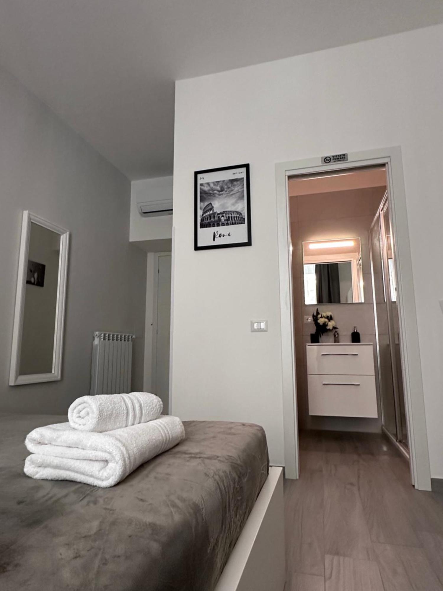 Roma Centro Softrooms Guest House Affittacamere Eksteriør bilde